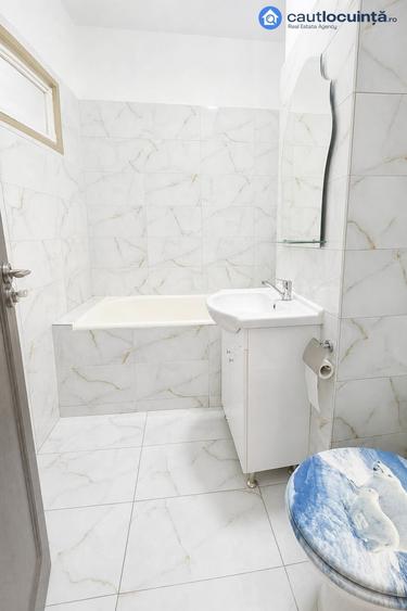 Apartament cu 3 camere în Drumul Taberei