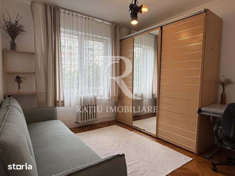 Apartament cu 3 camere decomandat în Decebal