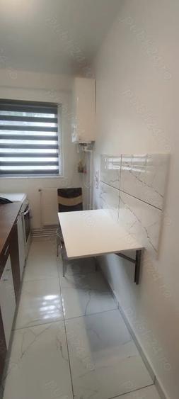 Apartament cu 2 camere semidecomandat în Moroasa 1