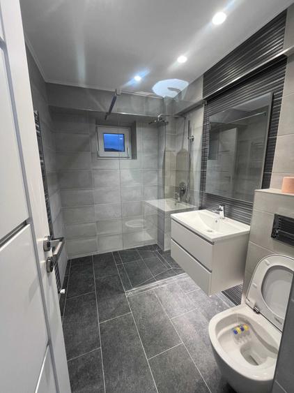 Apartament cu 4 camere în Central