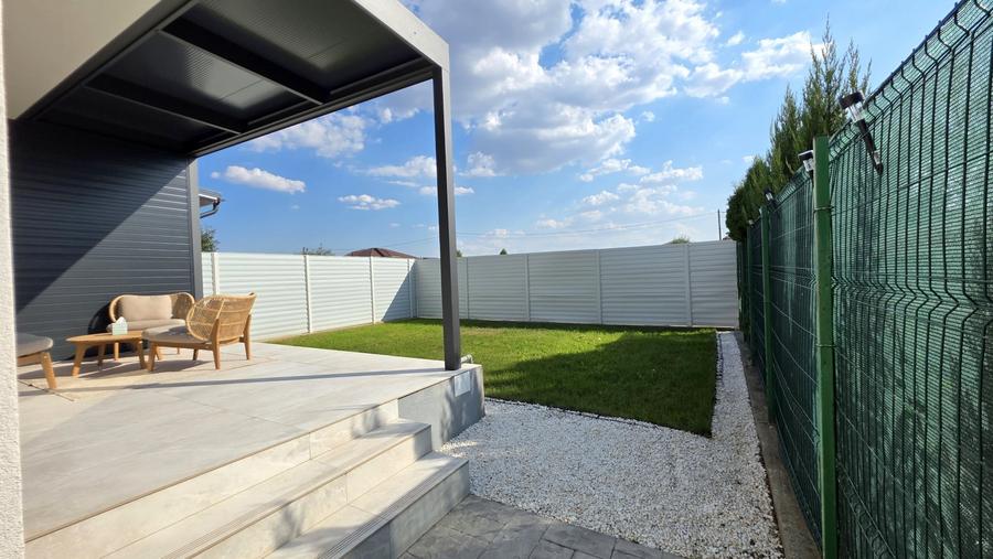 Duplex cu 4 camere cu Canalizare în Dumbrăvița
