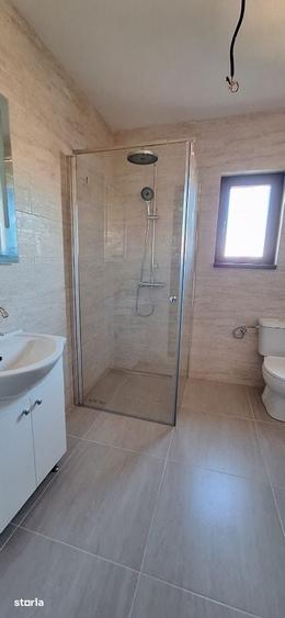Casă cu 5 camere cu Teren 350 Mp în Giarmata