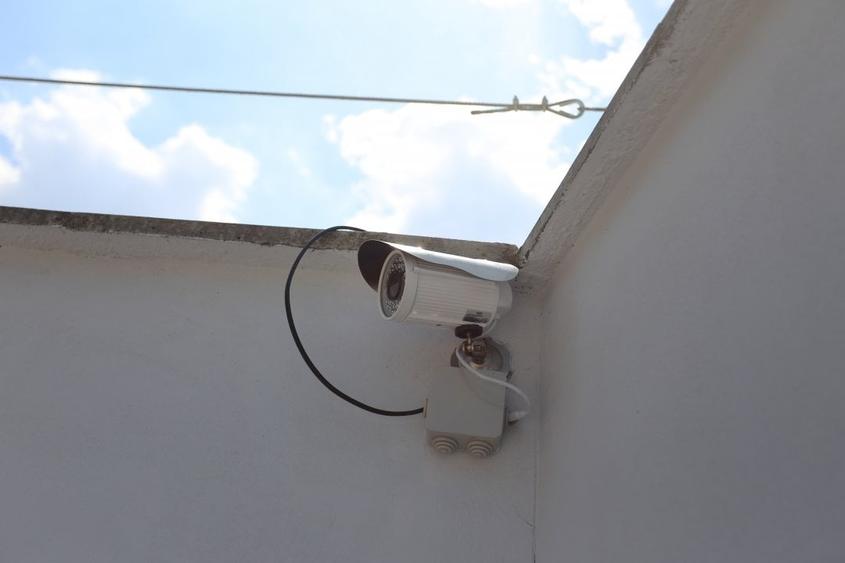 Casă cu 9 camere cu Canalizare în 1 Decembrie