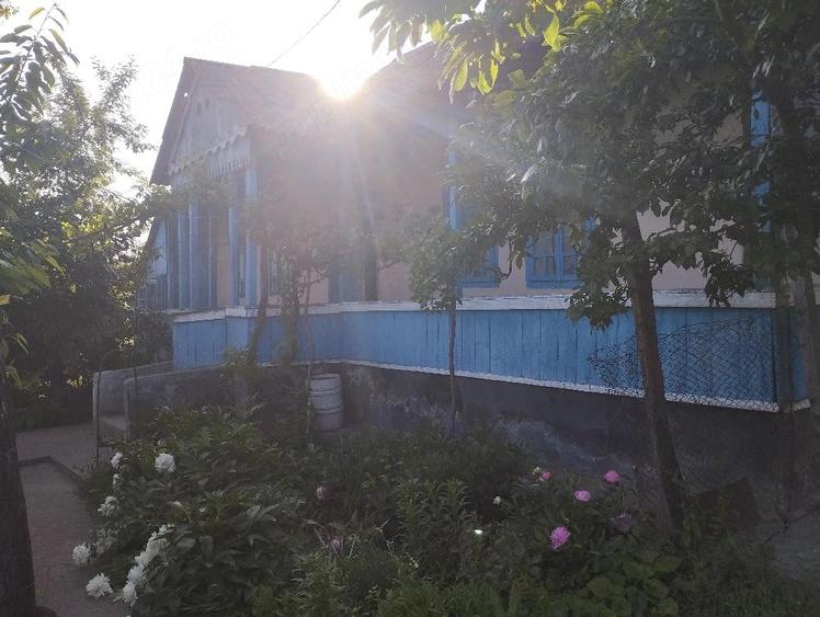 Casă cu Teren 2128 Mp în Totoești