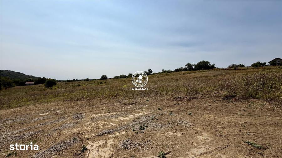 Teren de 500 mp, în Aroneanu