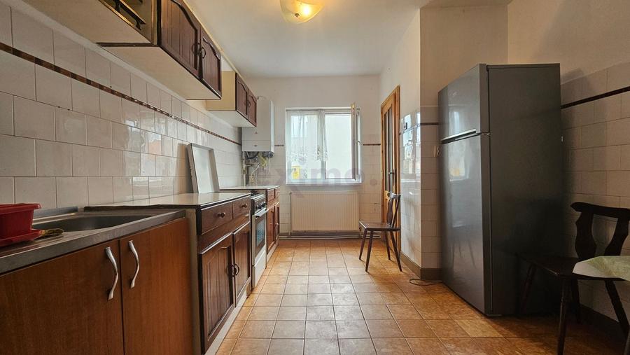 Apartament cu 2 camere decomandat în Zorilor