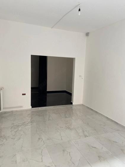 Spațiu comercial, de 50 mp, în Exterior Vest