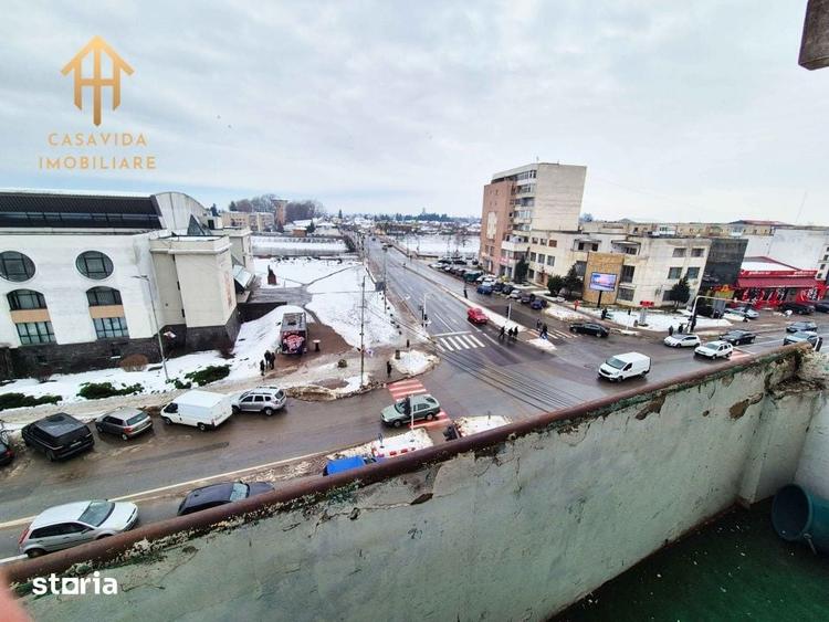Apartament cu 2 camere semidecomandat în Ultracentral