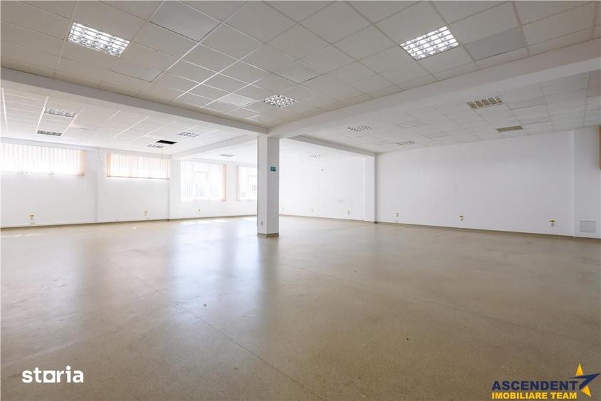 Spațiu comercial, de 400 mp, în Bartolomeu