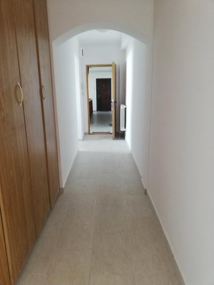 Apartament cu 4 camere decomandat în Unirii