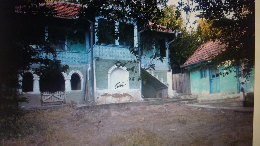 Casă în Samarinești