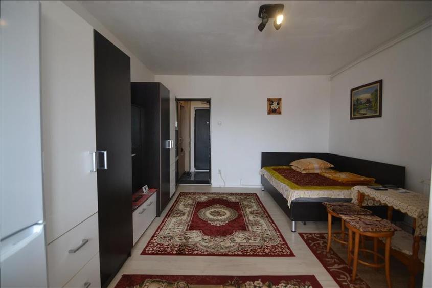 Garsonieră semidecomandată în Griviței