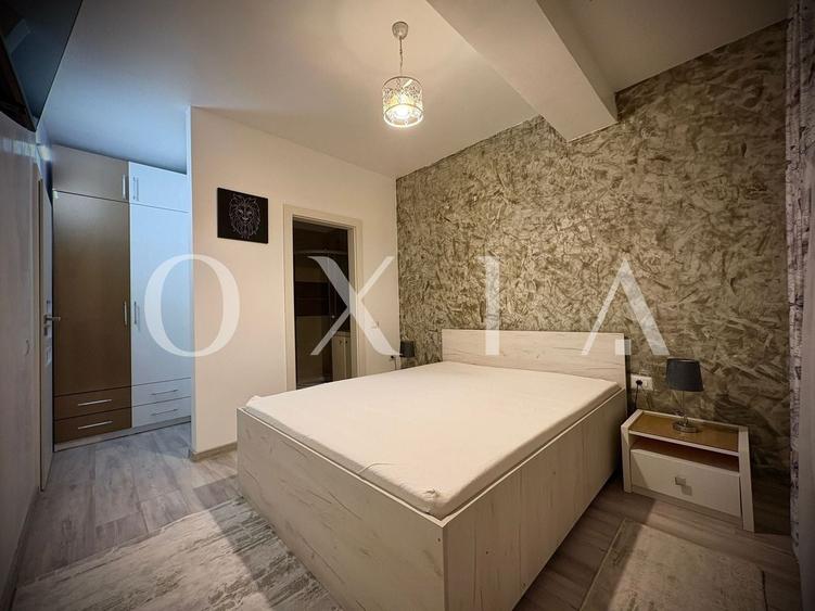 Apartament cu 3 camere semidecomandat, mobilat în Girocului