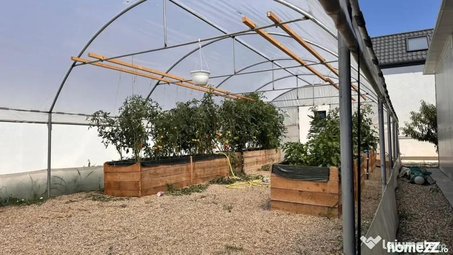 Casă cu 5 camere cu Teren 1120 Mp în Plaiul Vulcanești