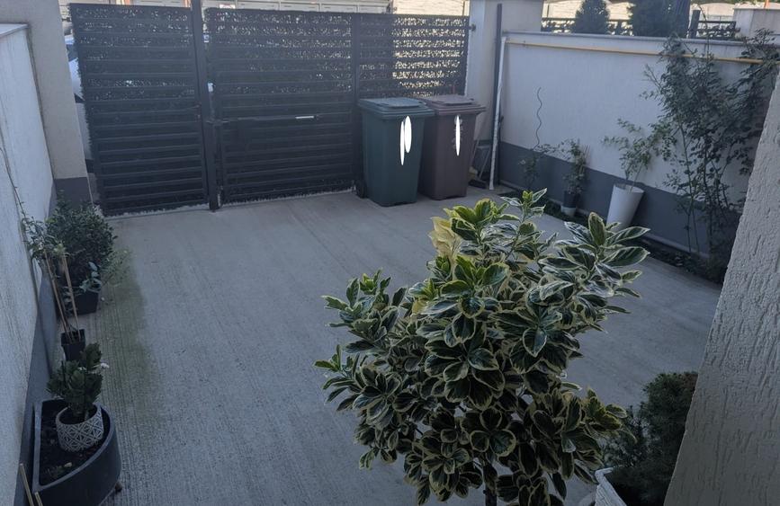 Casă cu 5 camere cu Canalizare în Străulești