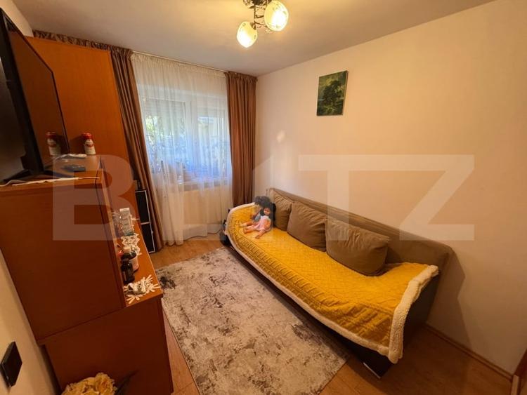 Apartament cu 2 camere semidecomandat, mobilat în Valea Rosie