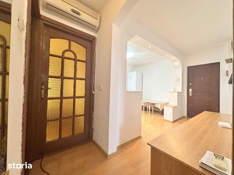 Apartament cu 2 camere decomandat în Soarelui