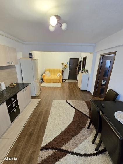 Apartament cu 2 camere decomandat în Dâmbul Rotund