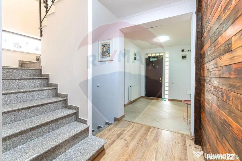 Casă cu 4 camere cu Teren 1053 Mp în Fundata