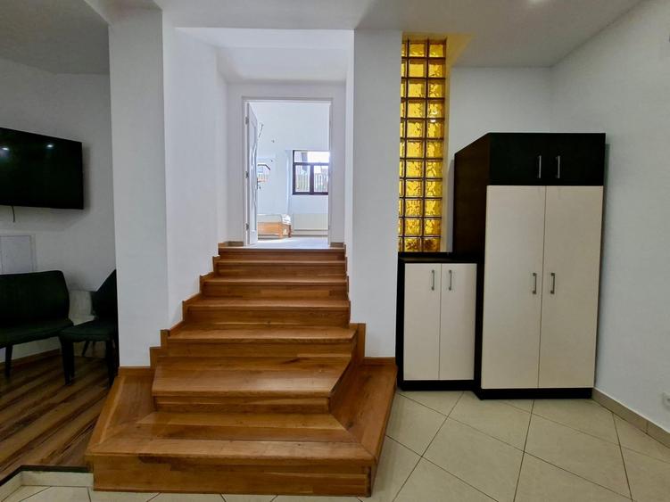 Apartament cu 2 camere, mobilat în Zorilor