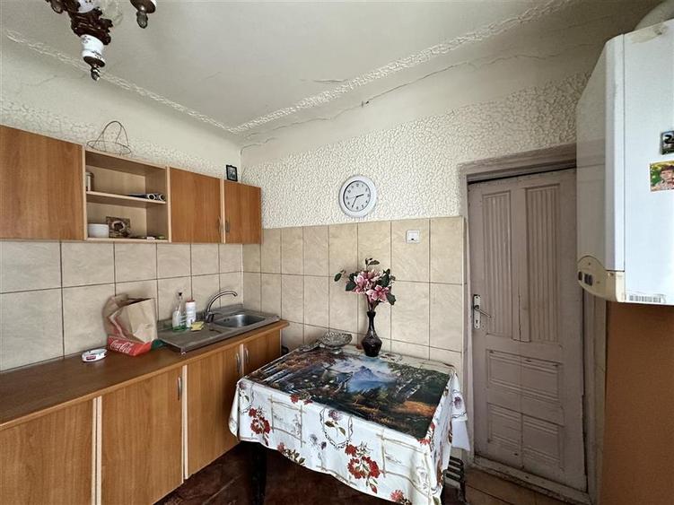 Casă cu 2 camere cu Teren 388 Mp în Mihai Bravu