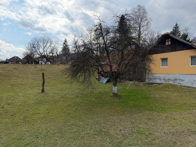 Teren Construcții intravilan de 1020 mp, în Bran
