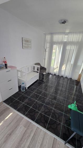 Casă cu 4 camere în Hidiș