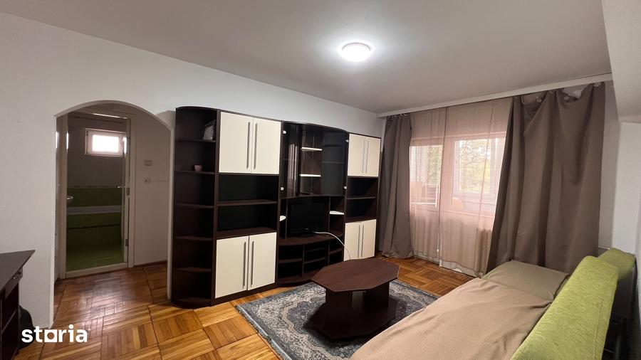 Apartament cu 2 camere semidecomandat în Intim