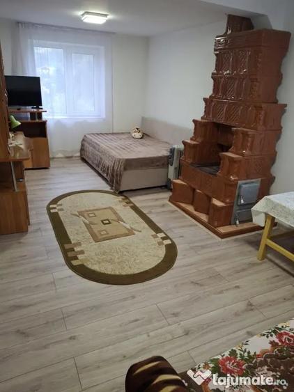 Casă cu 5 camere în Central