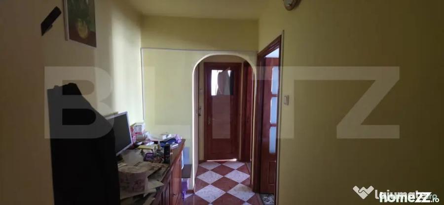 Apartament cu 3 camere decomandat în Mihai Bravu