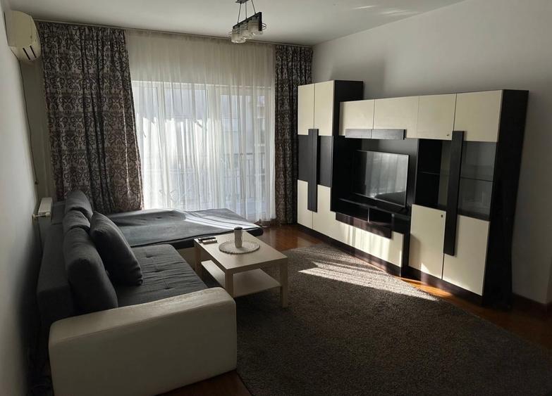 Apartament cu 2 camere decomandat în Păcii