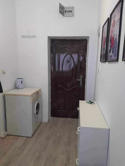 Garsonieră decomandată în Central
