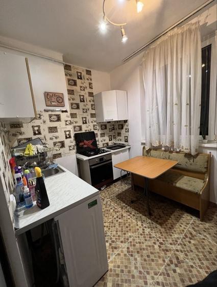 Apartament cu 2 camere decomandat în Vatra Luminoasă