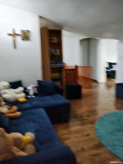 Casă cu 6 camere cu Teren 240 Mp în Transilvaniei