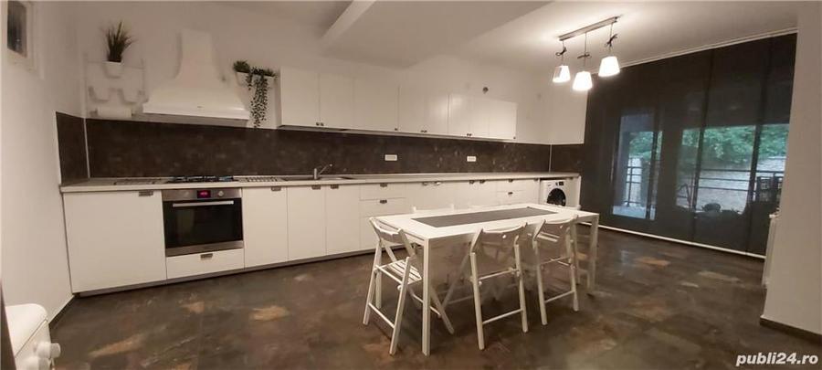Casă cu 6 camere cu Teren 890 Mp în Pipera