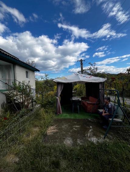 Casă individuală cu 3 camere cu Teren 3200 Mp în Fârtățești