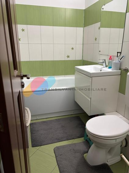 Apartament cu 3 camere decomandat în Mărăști