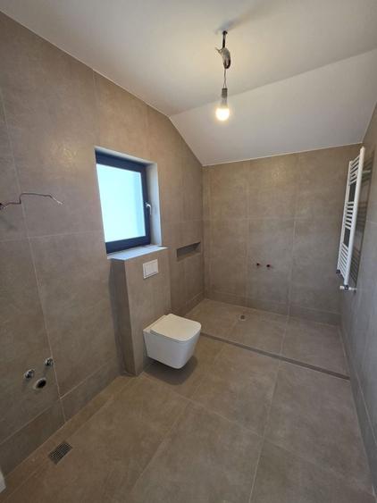 Casa individuala - 5 Camere - 5