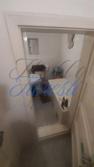 Casă individuală cu 2 camere cu Canalizare în Florești