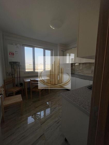Apartament cu 3 camere, mobilat în Central