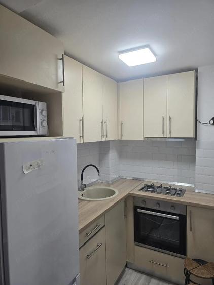 Apartament cu 2 camere decomandat în Drumul Taberei