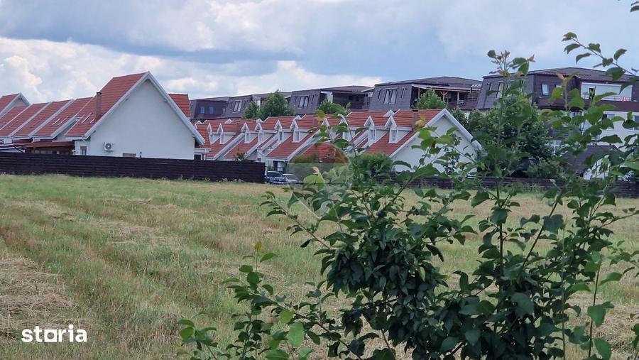 Teren de 2750 mp, în Central