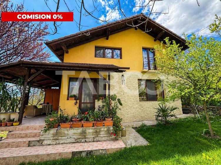 Casă individuală cu 4 camere cu Canalizare în Grigorescu