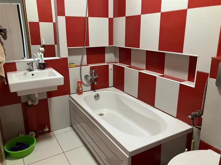 Apartament 3 camere  de vanzare  Podu Ros, - 6