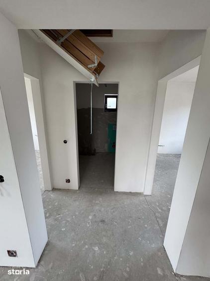Casă cu 3 camere cu Teren 370 Mp în Odoreu