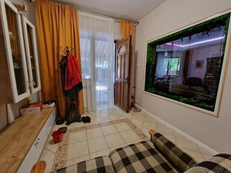 Casă individuală cu 5 camere în Central