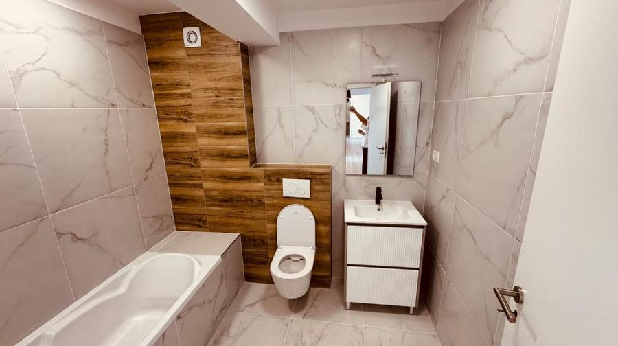 Apartament cu 3 camere decomandat în Griviței