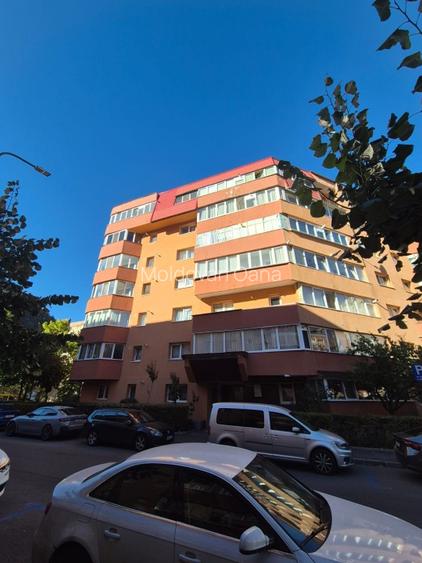 Apartament cu 2 camere decomandat în Răcădău