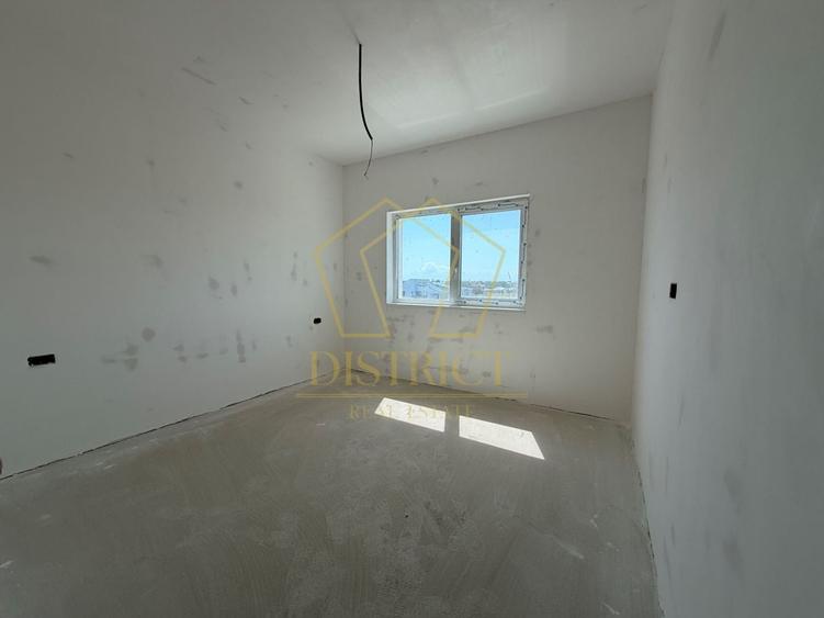 Apartament cu 3 camere decomandat în Urseni