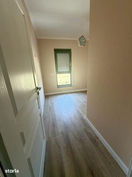 Casă cu 4 camere cu Teren 218 Mp în Sânandrei